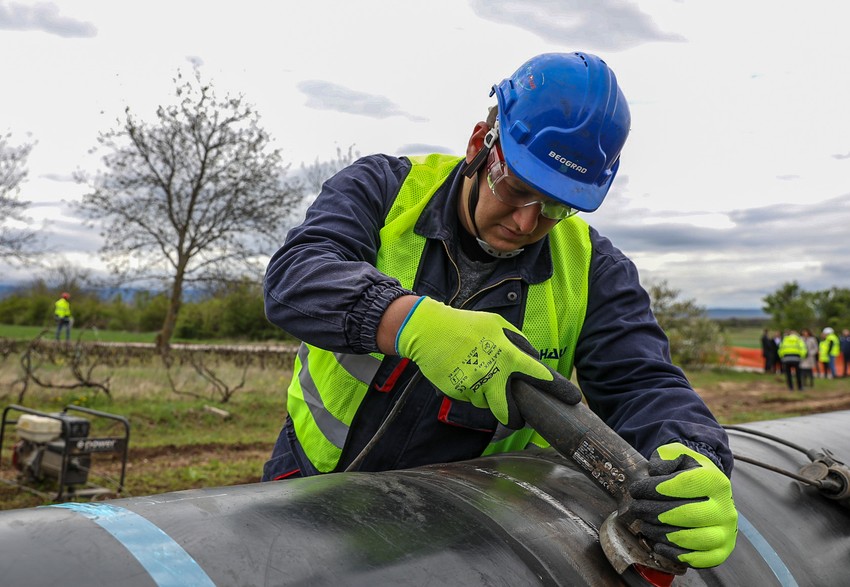 Radnik, gasna interkonekcija  