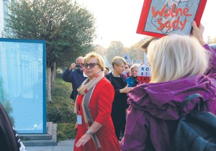 Trybunał nie przeciął sporu