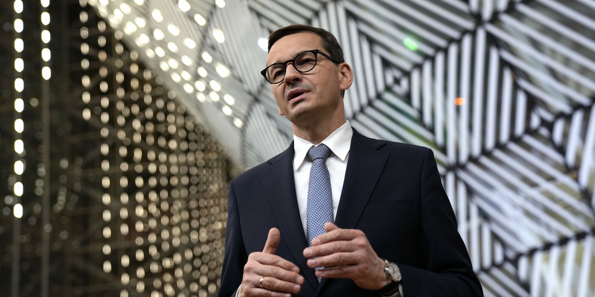 Morawiecki zaznaczył, że strona czeska będzie w najbliższych dniach "operacjonalizowała" po swojej stronie poniedziałkowe ustalenia.