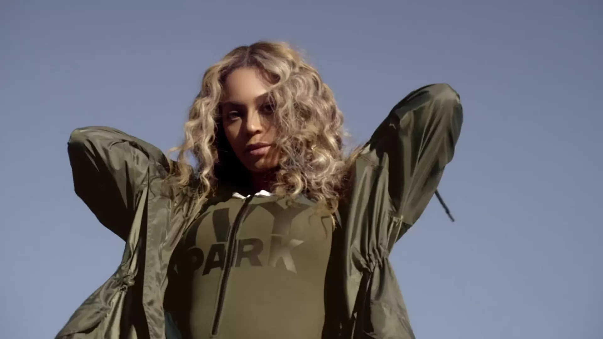 W co Beyonce ubierze cię tegorocznej wiosny? Mamy reklamę nowej kolekcji Ivy Park