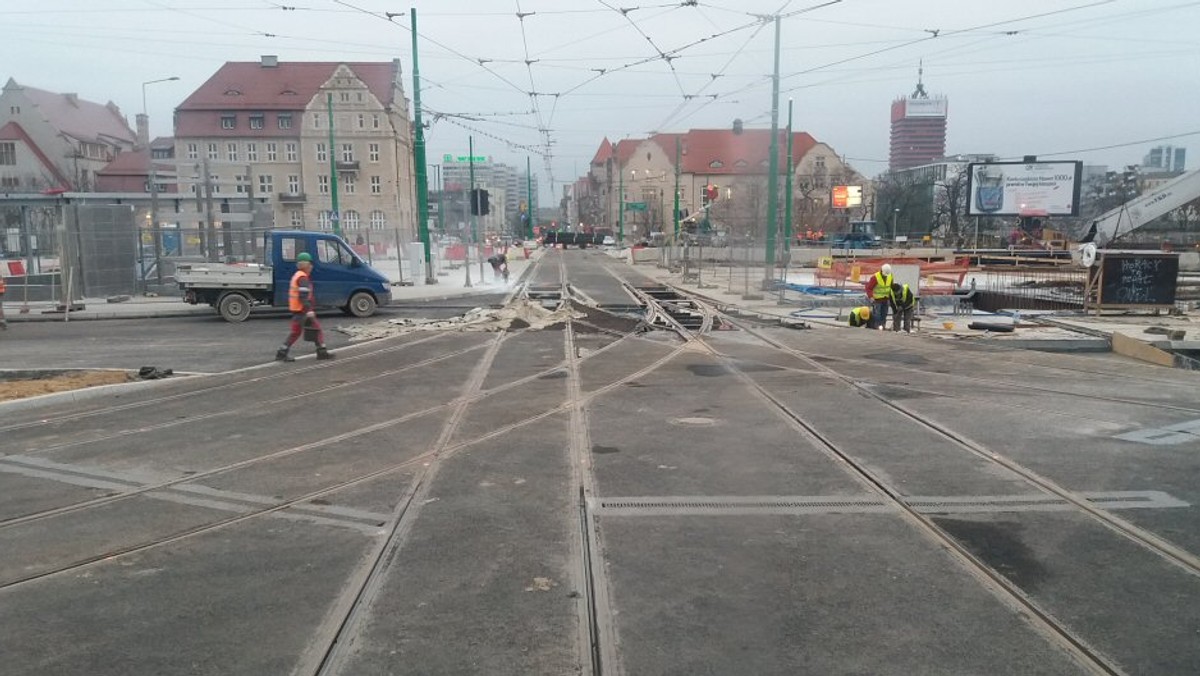 W poniedziałek dla ruchu tramwajowego otwarta zostanie trasa od Ronda Kaponiera przez Most Uniwersytecki i ulicę Św. Marcin do Gwarnej, dzięki czemu skróci się dojazd z Górczyna, Łazarza i Grunwaldu do centrum miasta.