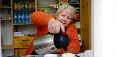 Kioskarka zaprasza na rozgrzewającą herbatę