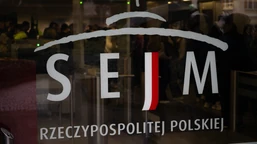 trzecia droga wypada z sejmu. pis i ko ze spadkami, konfederacja rośni