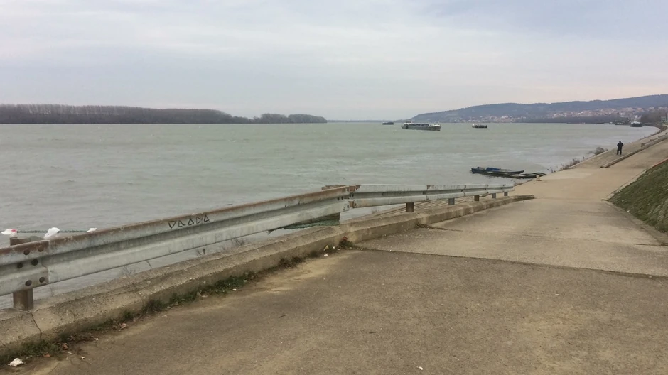 Bankina duga samo stotinak metara