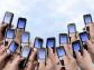 Nabici w SMS-y, czyli kosztowny podatek od marzeń