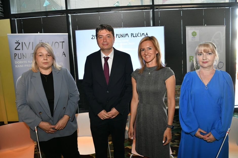 U Beogradu je održana edukativna tribina o štetnosti duvanskog dima i raku pluća kao najtežoj posledici pušenja