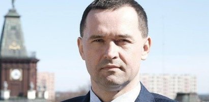 Skandal wyborczy! Syn ministra zorganizował spotkanie wyborcze w kaplicy