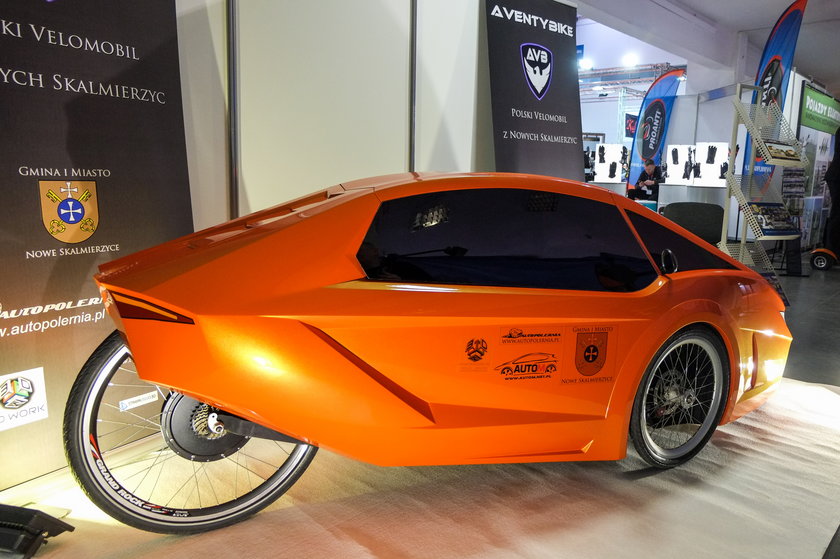 Inżynier stworzył AVENTYbike – pojazd łączący cechy auta i roweru