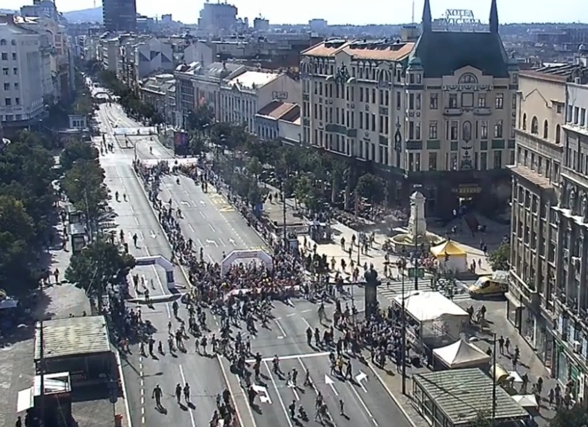 Samo peške preko Terazija