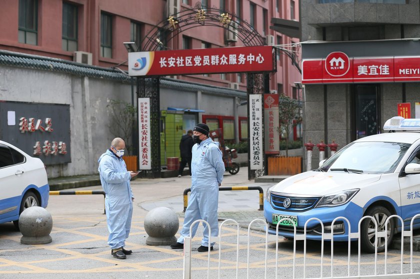 Koronawirus wciąż szaleje. Trwa ewakuacja Polaków z Wuhan