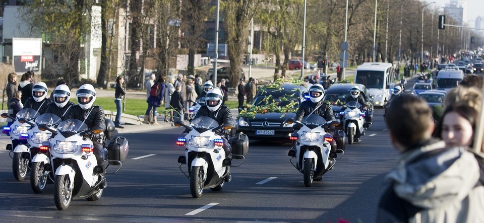 WARSZAWA KATASTROFA SAMOLOTU UROCZYSTOŚCI POGRZEBOWE KONDUKT