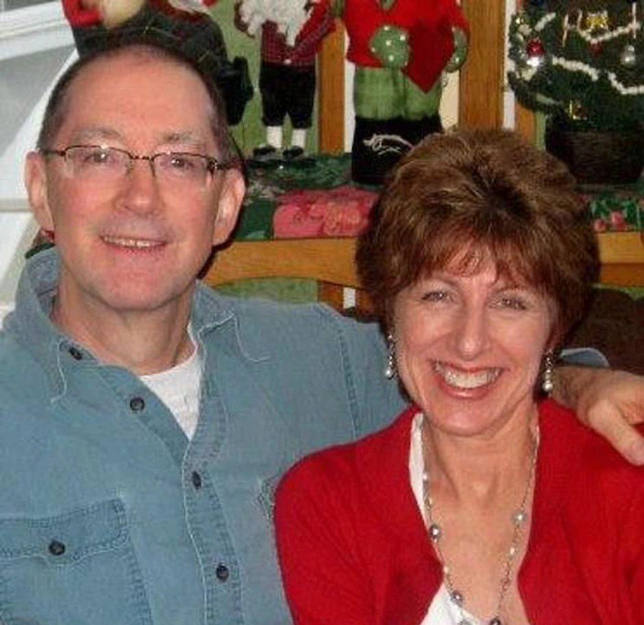 Majkl Mon sa suprugom Denis