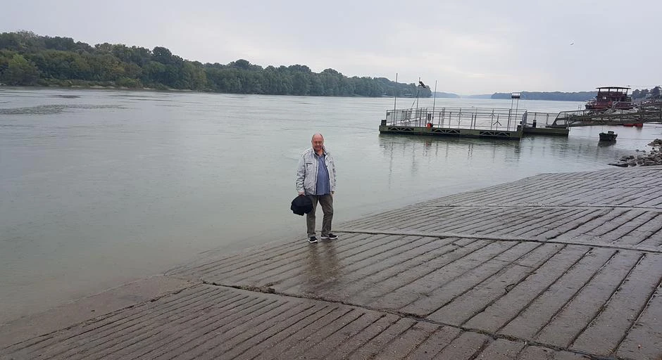 Ekehard Valter na mestu kod Mohača gde je ušao u hladan Dunav