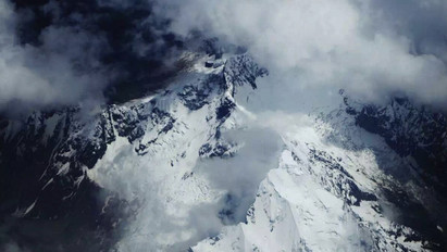 Azt hazudta két hegymászó, hogy feljutottak a Mount Everest csúcsára: komoly eltiltást kaptak