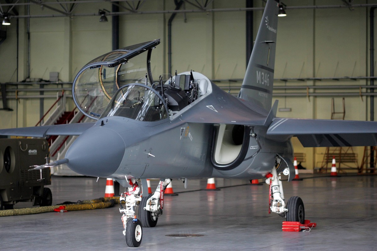 M-346
