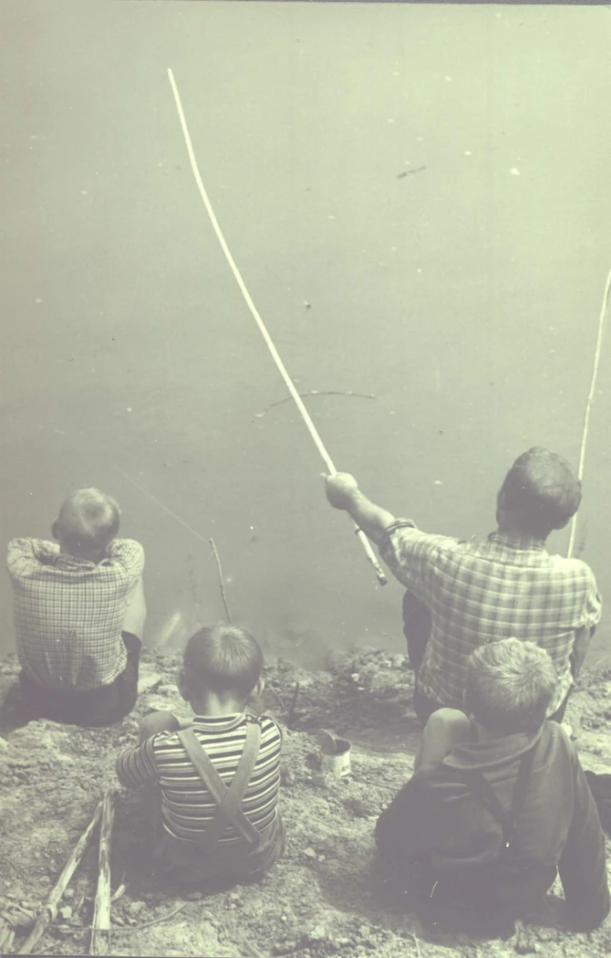 Deca rođena šezdesetih zabavu su osmišljavala sama, a druženja je bilo mnogo više nego danas