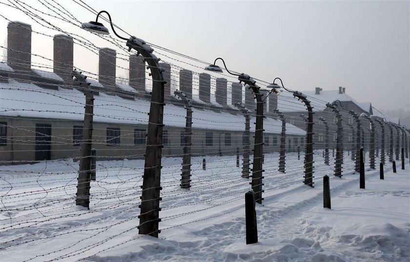 Prezydenci Niemiec i Polski w obozie Auschwitz