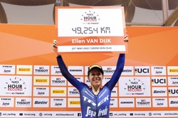 Ellen van Dijk pobiła rekord świata w kolarskiej jeździe godzinnej