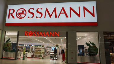 5 proc. rabatu na zakupy w Rossmannie. Jak skorzystać z tej opcji?