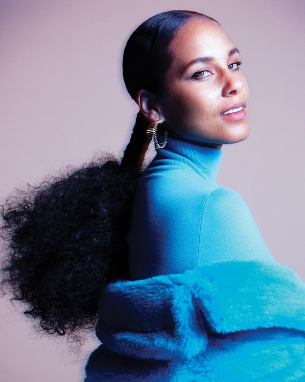 Alicia Keys is no newcomer when it comes to the Grammys as she had been nominated 29 times and has gone home with 15 Grammy Awards! [Instagram/AliciaKeys]