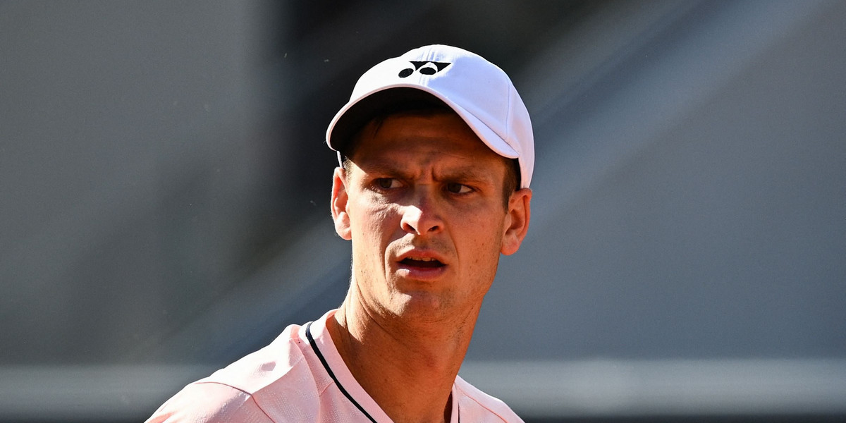 Hubert Hurkacz (25 l.) lubi grać na trawie. W Wimbledonie 2021 doszedł aż do półfinału