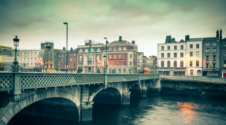 A tizenkilencedik század elején még több mint kétszáz sörfőzde volt Írországban, csak Dublinban több mint ötven működött