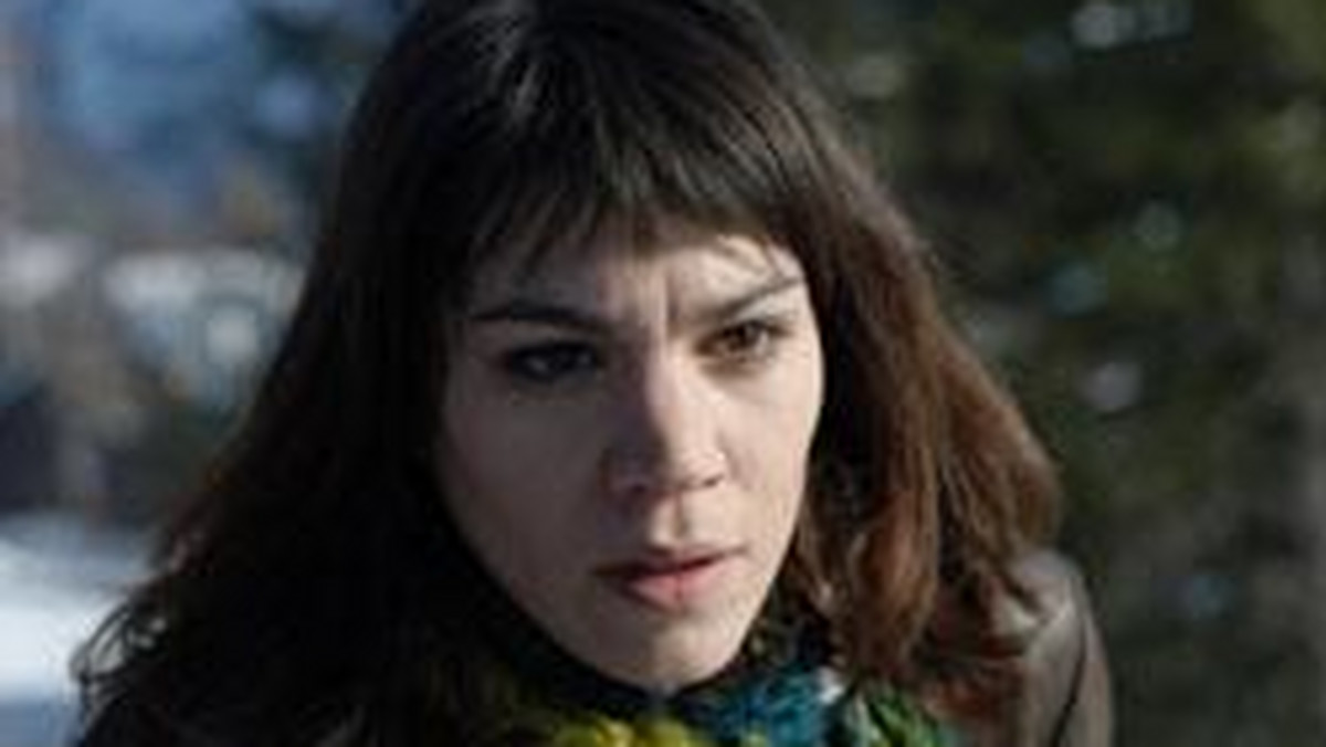 Po sukcesie na festiwalu w Locarno, "Das Fräulein" ("Dziewczyna") szwajcarskiej reżyser Andrei Staki zwyciężyła na 12. Festiwalu Filmowym w Sarajewie.