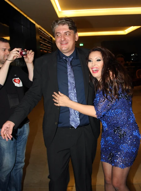 Toni, Dragana