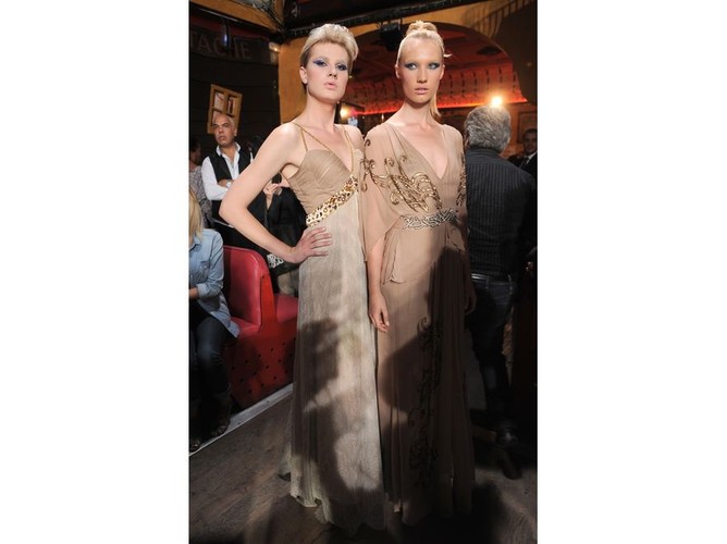 Uczestniczki Top Model na wybiegu: Michalina i Asia po pokazie