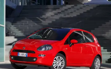 Fiat Punto Active 1.4 78KM 57KW