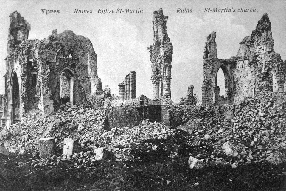 Ypres - ruiny kościoła św. Marcina (1916 r.)