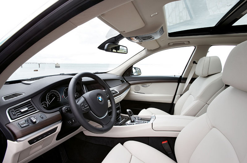 IAA Frankfurt 2009: BMW 5 GT – pierwsze wrażenia (fotogaleria)