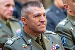 Nowy dowódca Sił Lądowych. 'Generał zorganizuje Korpus Wojska Polskiego na wzór amerykański'