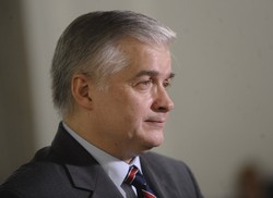 Cimoszewicz w drugiej turze wyborów