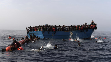 Włochy: ponad 4650 migrantów uratowano wczoraj u wybrzeży Libii