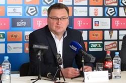 T-Mobile Ekstraklasa: Michniewicz nowym trenerem Pogoni Szczecin