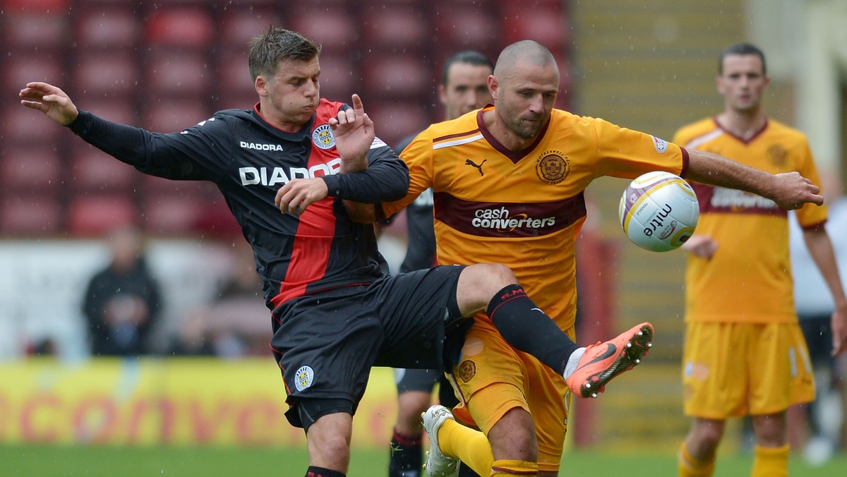 Graham Carey, zawodnik St. Mirren, jeszcze długo będzie pamiętał mecz z Hearts. W tym spotkaniu piłkarz zdobył tak pięknego gola, że wprawił nim kibiców w ekstazę...