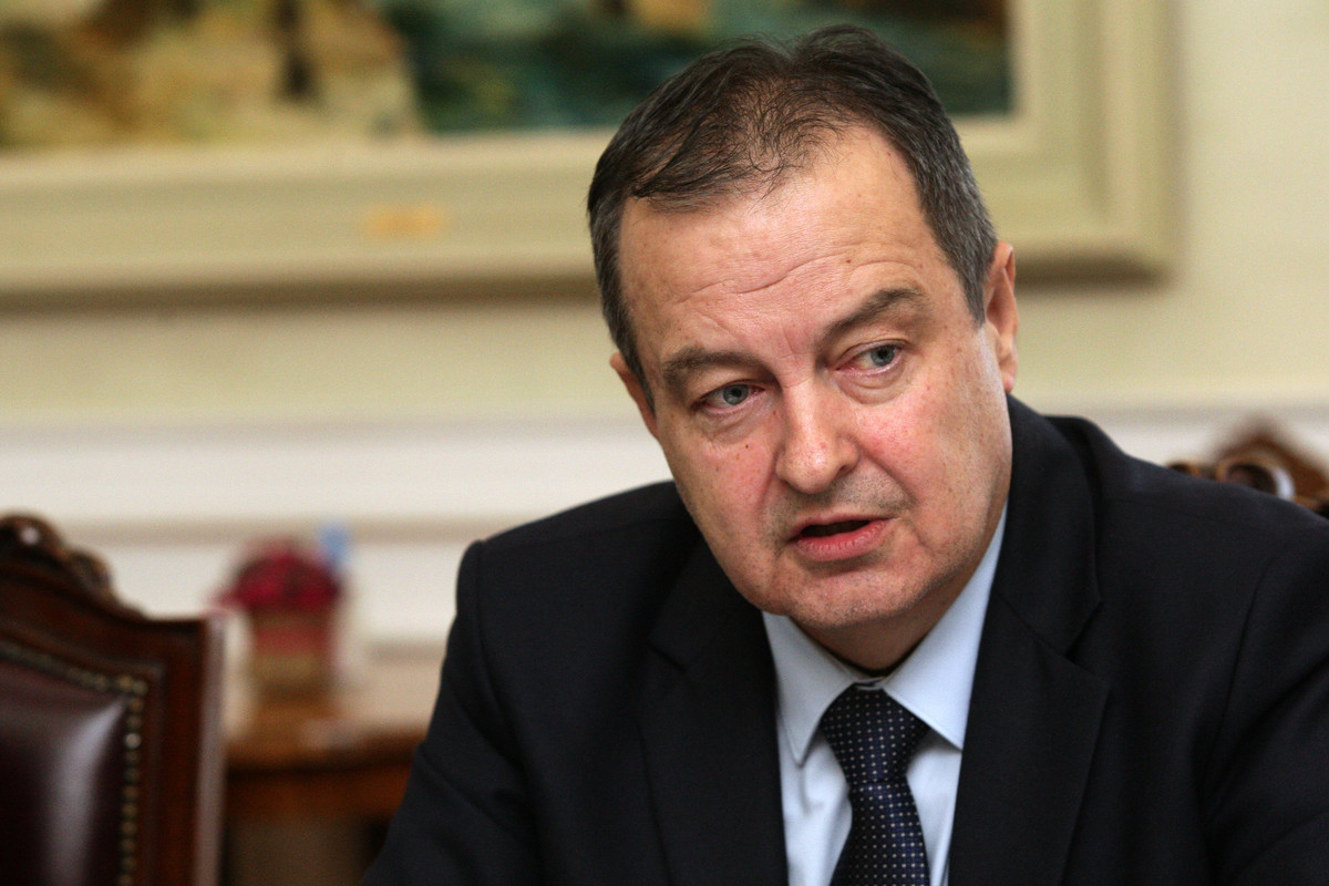 Ivica Dacic, Außenminister Serbiens