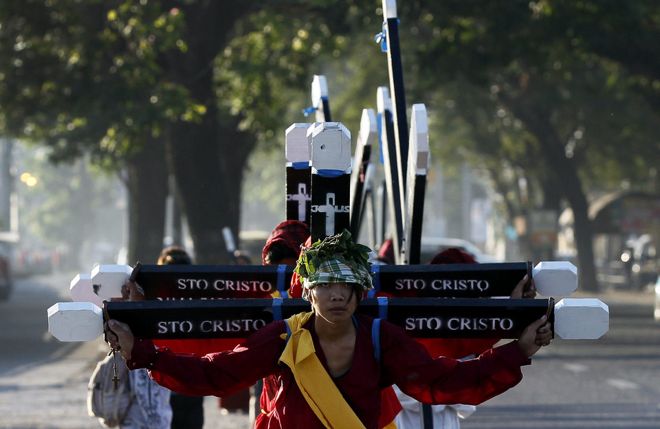 PHILIPPINES HOLY WEEK (Catholic believers rituals)