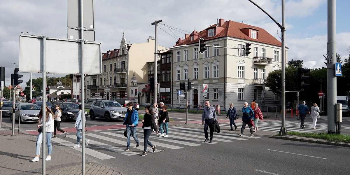 MODERNIZACJA PRZEJSC DLA PIESZYCH W OLIWIE