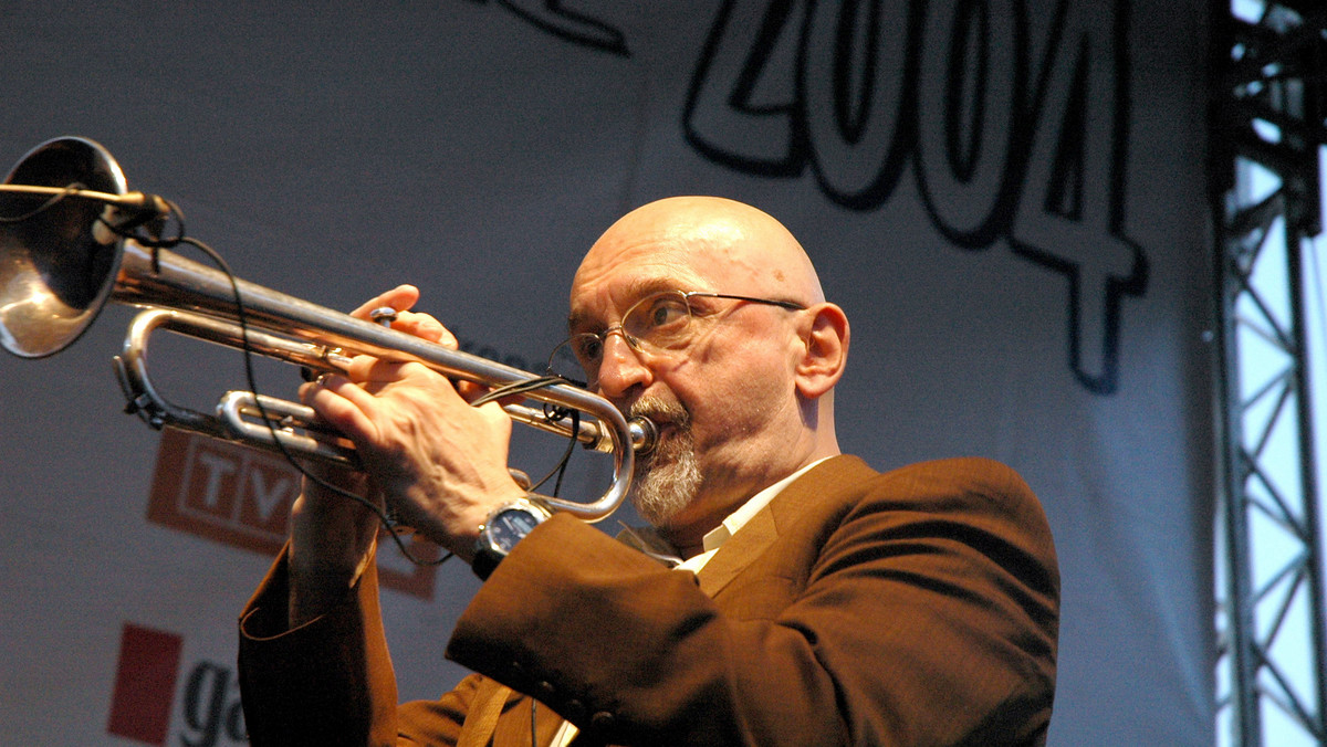 "Wisława" - album jazzowego kwartetu Tomasza Stańki inspirowany poezją Wisławy Szymborskiej osiągnął status Złotej Płyty.