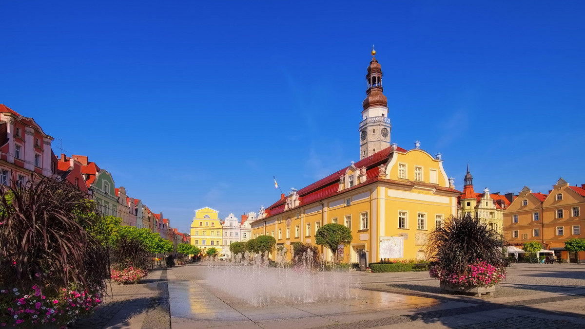 W powiecie bolesławieckim PO nie zawarła koalicji z PiS, nie było zgody zarządu regionu; Karol Stasik działał ws koalicji na własną rękę, a już po fakcie poinformował o rezygnacji z członkostwa w PO – powiedział szef dolnośląskich struktur Platformy Jarosław Duda.