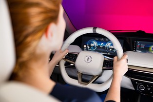 Kobiety cenią sobie bezpieczeństwo. Najczęściej wybierają SUV-y i crossovery