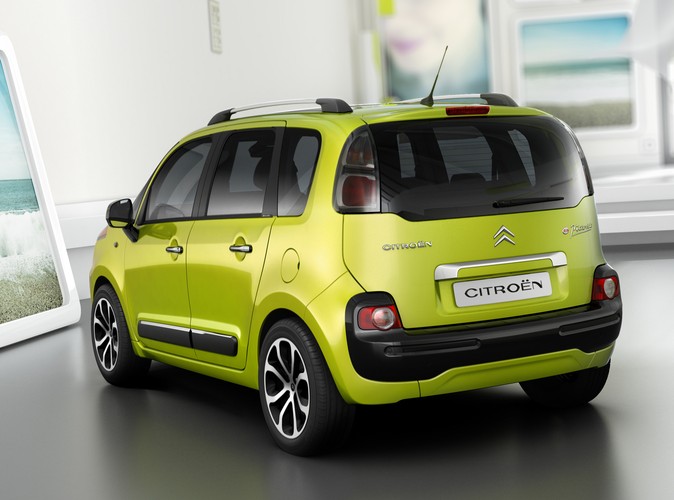 Pod maską trzy jednostki - 1.4/95KM, 1.6/120KM...