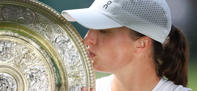 Iga Świątek zachwyciła podczas balu na Wimbledonie. Tak się prezentowała [FOTO]