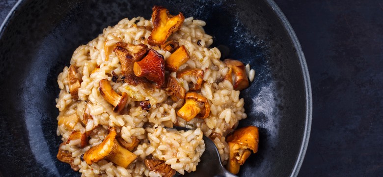 Pyszny i aromatyczny obiad. Ten przepis na risotto z kurkami cię zachwyci