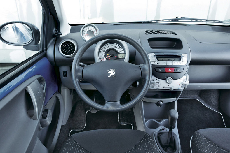 Volkswagen UP! kontra Peugeot 107 i Ford KA: mały Volkswagen w natarciu