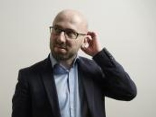 Łapiński: Misiewicz irytował ludzi. Że młody, bez wykształcenia, rozbija się po knajpach służbową limuzyną [WYWIAD]