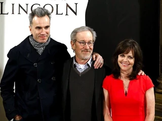 Daniel Day-Lewis, Steven Spielberg, Sally Field podczas premiery "Lincolna"