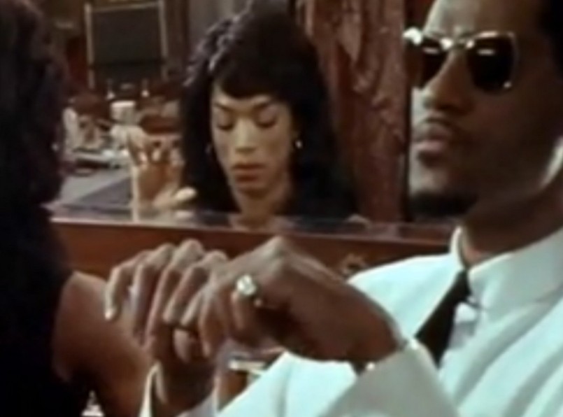 Angela Bassett i Laurence Fishburne jako Tina i Ike Turnerowie w filmie "Tina" (1993)